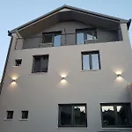 Elizabeta Deluxe Biograd Na Moru