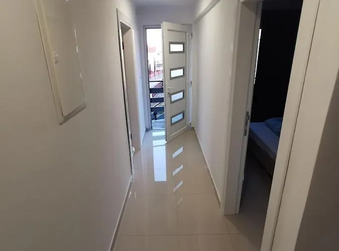 Elizabeta Deluxe Biograd Na Moru