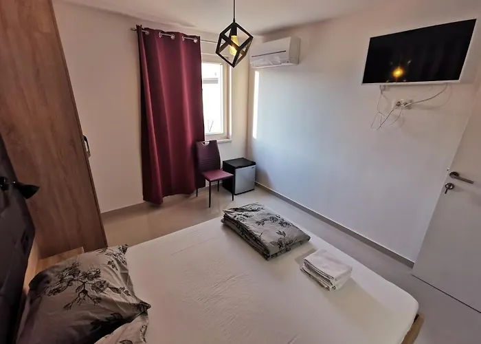 Elizabeta Deluxe Gæstehus 3*