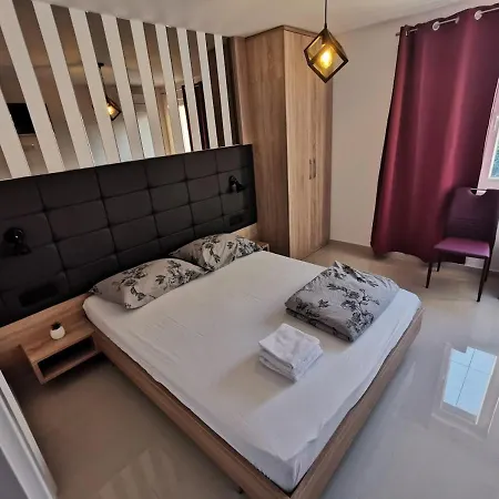 Elizabeta Deluxe Guest house