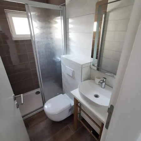Elizabeta Deluxe Biograd Na Moru