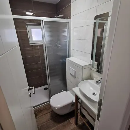 Elizabeta Deluxe Guest house *