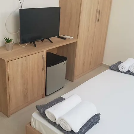 Elizabeta Deluxe Guest house *