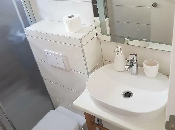 Elizabeta Deluxe 3* ביוגראד נה מורו